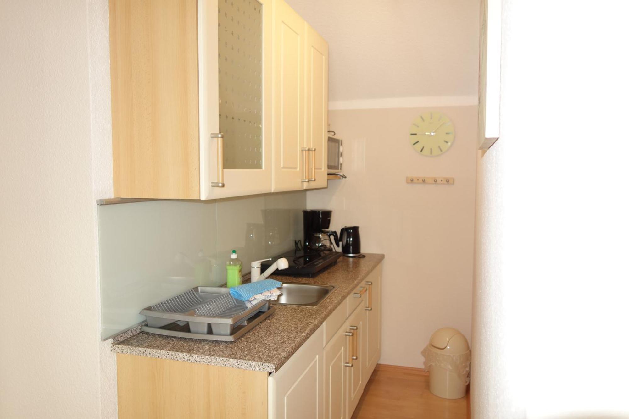 Apartments Und Zimmer Gaestehaus Matthias Dresde Habitación foto
