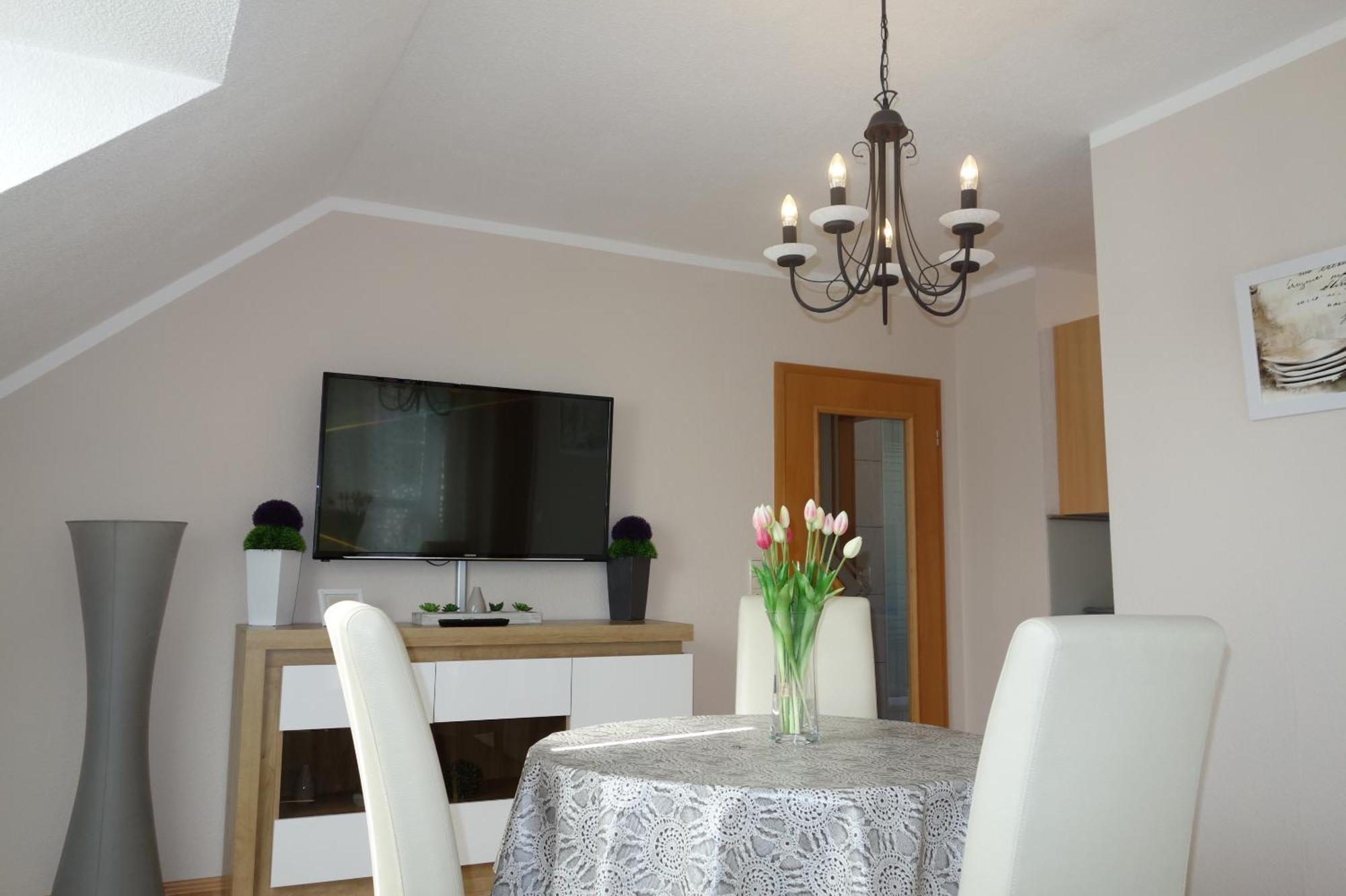 Apartments Und Zimmer Gaestehaus Matthias Dresde Habitación foto